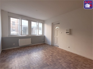 appartement à la location -   09600  LAROQUE D'OLMES, surface 28 m2 location appartement - API448149